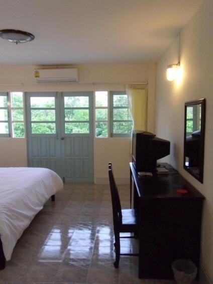 Albatross Guesthouse @ Thungwualaen Beach Pathiu Extérieur photo